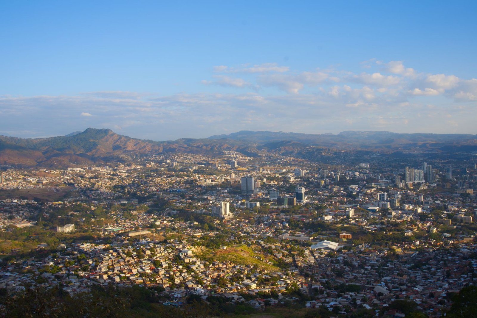 Tegucigalpa and the surrounding mountains